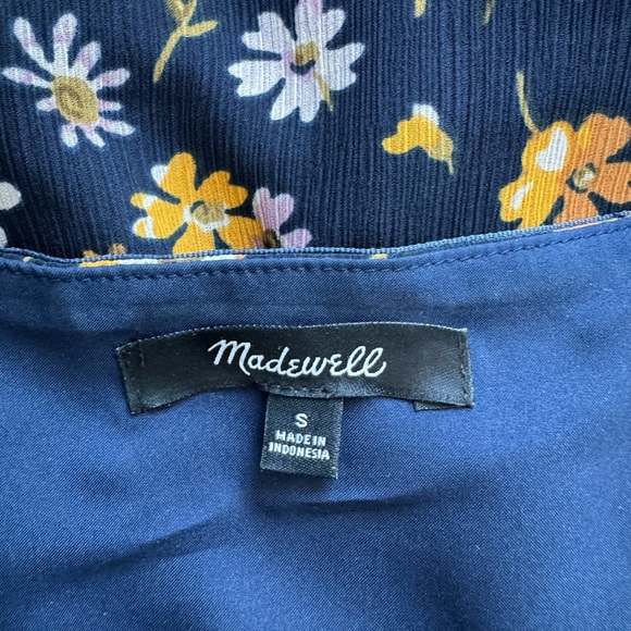 Madewell Velvet-Trimmed Square-Neck Top in Petal Party - Picture 8 of 9